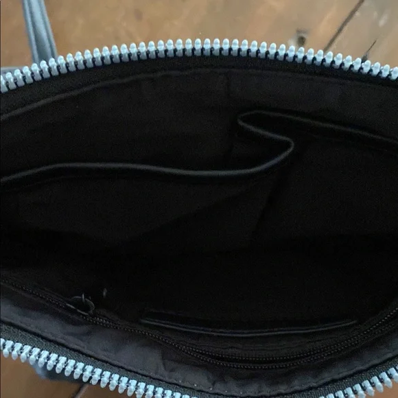 Nine West Black and Gray Crossbody Bag EUC - Picture 6 of 6